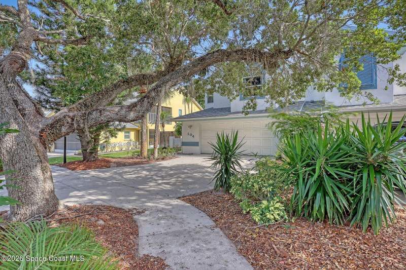 3 bedroom Townhouse at 104 Ocean Garden Lane, Ocean Gardens Wave 1, Cape Canaveral — photo 3