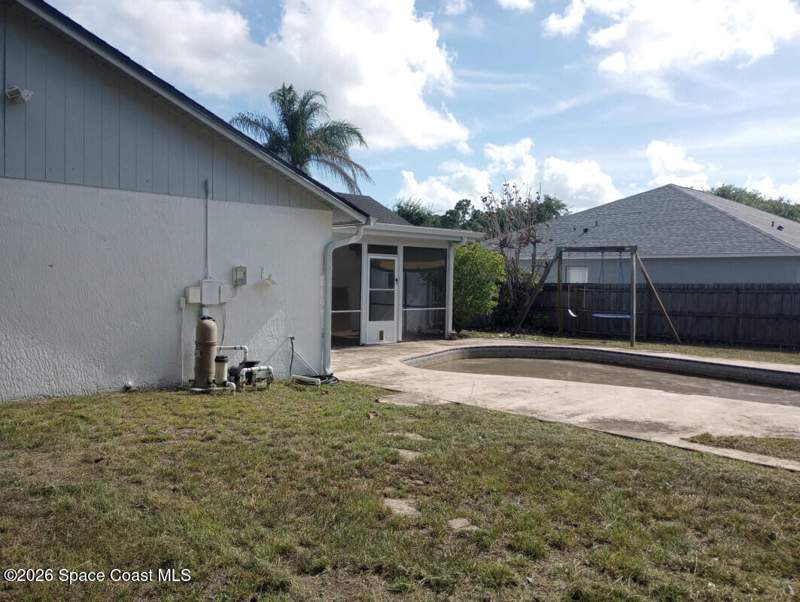 3 bedroom Single Family Residence at 1073 Banks Street, Port Malabar Unit 42, Palm Bay — photo 2