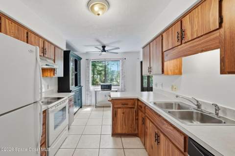 9020 York Lane #10h, West Melbourne FL - photo 11 of 41
