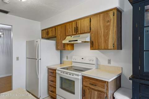 9020 York Lane #10h, West Melbourne FL - photo 13 of 41