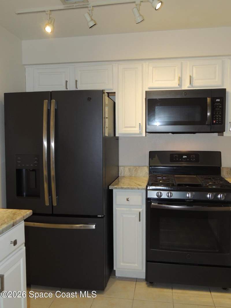3 bedroom Single Family Residence at 1312 Huntington Lane, Barton Park Manor Unit 1, Rockledge — photo 4