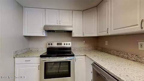 3135 Shady Dell Lane #212, Melbourne FL - photo 19 of 40