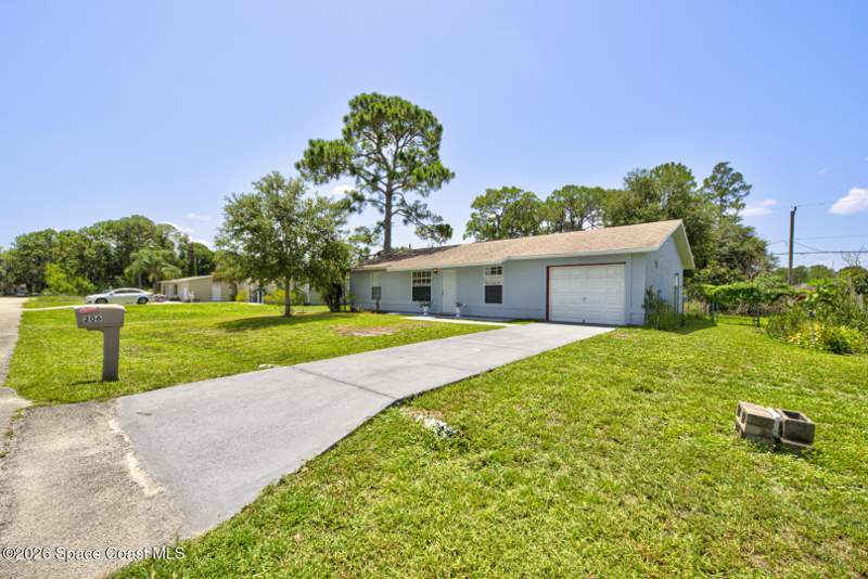 3 bedroom Single Family Residence at 206 San Luis Street, Port Malabar Unit 19, Palm Bay — photo 4