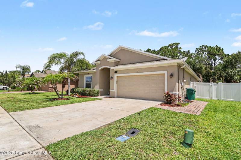 3 bedroom Single Family Residence at 5254 Brilliance Circle, Emerald Lakes Pud, Cocoa — photo 3