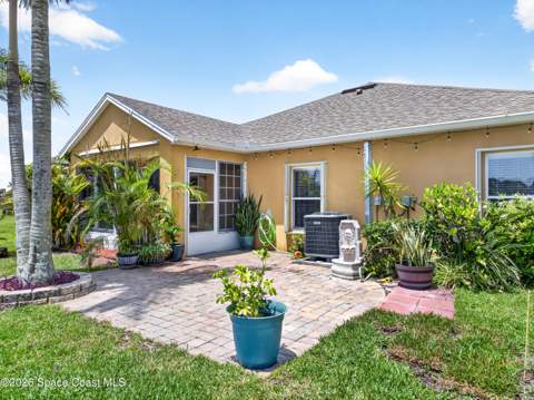 2247 Snapdragon Drive, Palm Bay FL - photo 10 of 48