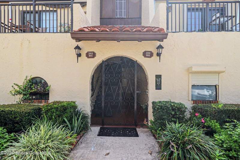 2 bedroom Condominium at 115 N Indian River Drive #201, 115 River Drive Condo Ph I, Cocoa — photo 2