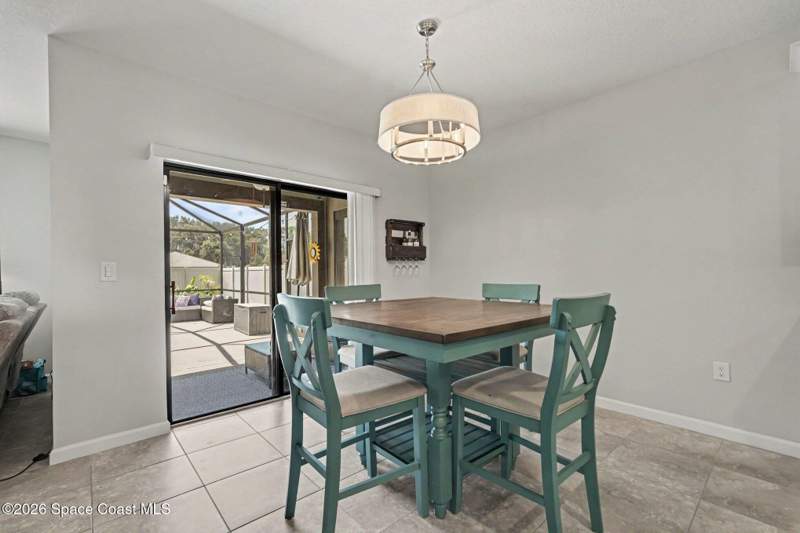 4 bedroom Single Family Residence at 730 Old Country Road, Preserves at Stonebriar Phase 1, Palm Bay — photo 4