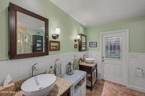 1810 Whispering Oaks Circle, Melbourne FL - photo 21 of 40