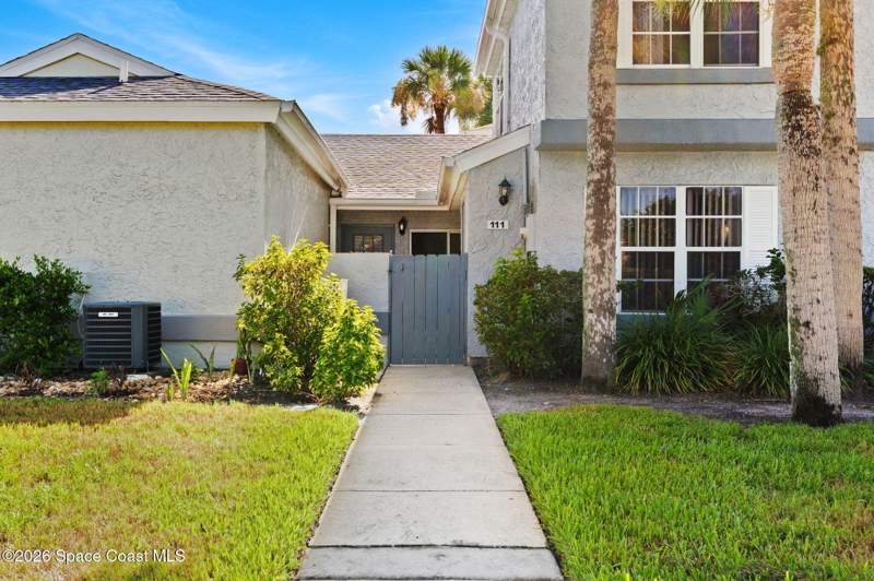 3 bedroom Townhouse at 1430 Malibu Circle #111, Port Malabar Country Club Unit 7 Pt of Second Repl, Palm Bay — photo 2