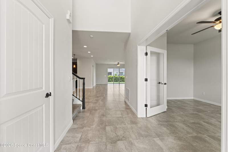 5 bedroom Single Family Residence at 8432 Paragrass Avenue, Sierra Cove, Melbourne — photo 2
