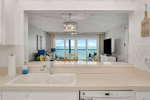 1125 Jimmy Buffett Memorial Highway #507, Satellite Beach FL - photo 10 of 60