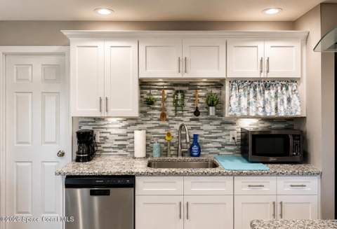2394 Saint Dunston Lane, Melbourne FL - photo 9 of 26