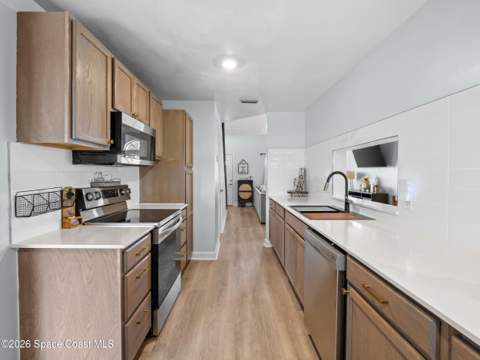 1680 Clover Circle, Melbourne FL - photo 13 of 35