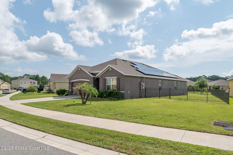 4 bedroom Single Family Residence at 3524 Sandhill Crane Circle, Rymar Greens at Indian River Preserve, Mims — photo 2