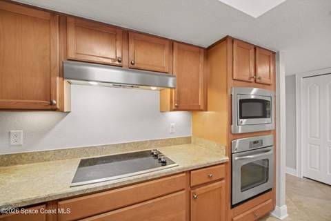 123 Lancha Circle #105, Satellite Beach FL - photo 9 of 56