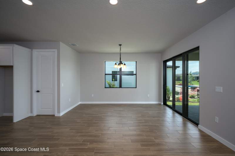 3 bedroom Single Family Residence at 2995 Dampier Drive, Crossmolina, Melbourne — photo 4