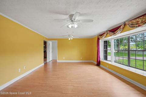 4457 Parkway Drive, Melbourne FL - photo 7 of 38