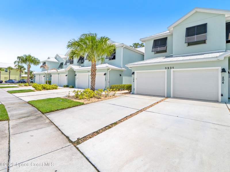 3 bedroom Townhouse at 3931 Playa Del Sol Drive #104, Bella Vista Condo Phases V Vi Vii, Rockledge — photo 3
