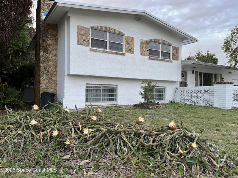 4 bedroom Single Family Residence at 2407 Dunbar Avenue, Golf Park Subd, Melbourne — photo 5