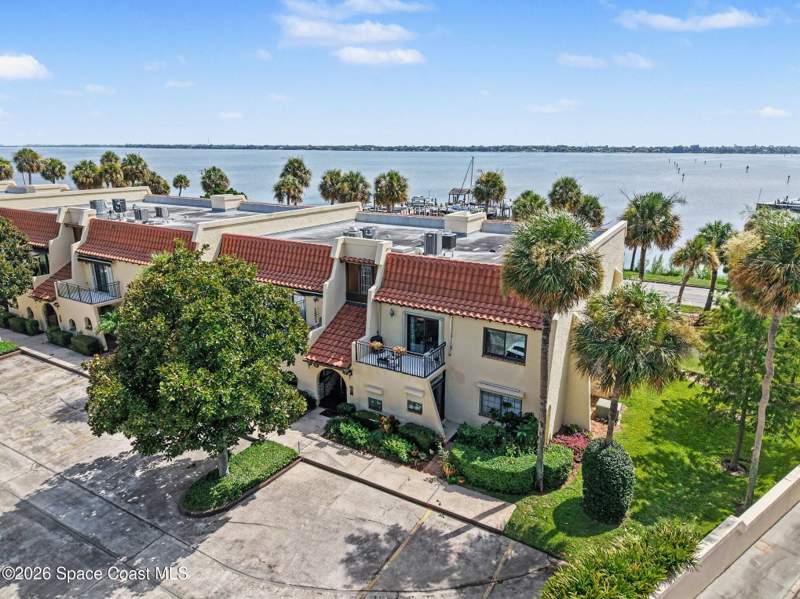 2 bedroom Condominium at 115 N Indian River Drive #201, 115 River Drive Condo Ph I, Cocoa — photo 3