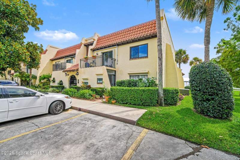 2 bedroom Condominium at 115 N Indian River Drive #201, 115 River Drive Condo Ph I, Cocoa — photo 4