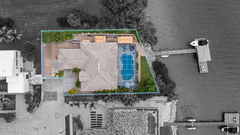 4 bedroom Single Family Residence at 809 W Central Boulevard, Angels Isle, Cape Canaveral — photo 4