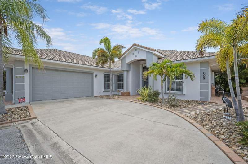 4 bedroom Single Family Residence at 809 W Central Boulevard, Angels Isle, Cape Canaveral — photo 5