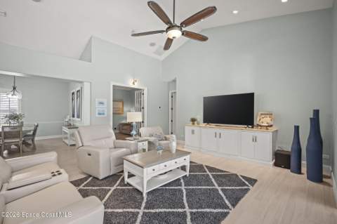 809 W Central Boulevard, Cape Canaveral FL - photo 14 of 87