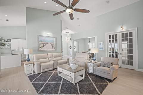 809 W Central Boulevard, Cape Canaveral FL - photo 16 of 87
