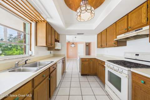 406 Sandpiper Drive, Satellite Beach FL - photo 15 of 53