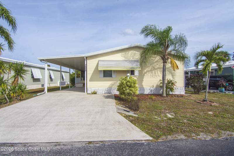 2 bedroom Manufactured Home at 7555 Boxelder Road, Sebastian, Sebastian — photo 2