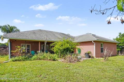 671 Americana Boulevard, Palm Bay FL - photo 14 of 19