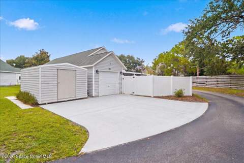3895 Veranda Court, Melbourne FL - photo 24 of 26