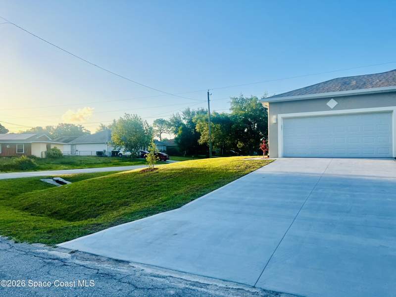 4 bedroom Single Family Residence at 401 Homestead Avenue, Port Malabar Unit 29, Palm Bay — photo 3