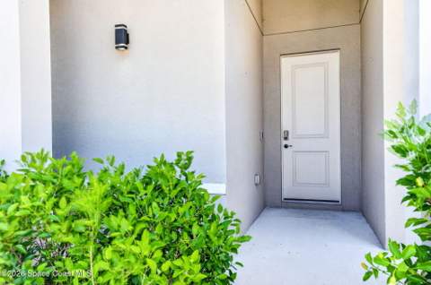 1068 Corbin Circle, Palm Bay FL - photo 6 of 37
