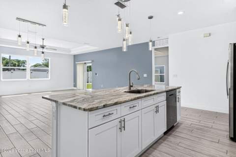 1068 Corbin Circle, Palm Bay FL - photo 12 of 37