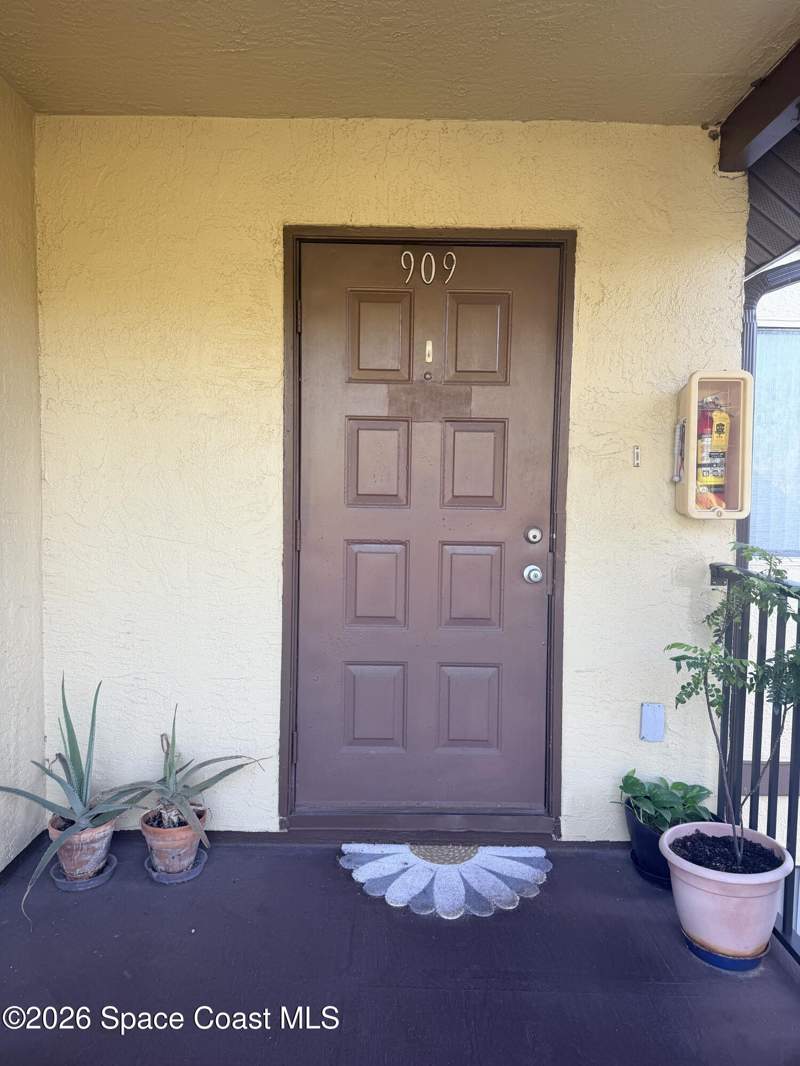 2 bedroom Condominium at 7801 Maplewood Drive #909, Garretts Run Condo, Melbourne — photo 2