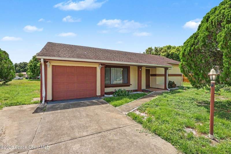2 bedroom Single Family Residence at 997 Mariposa Drive, Port Malabar Country Club Unit 7, Palm Bay — photo 3