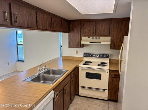 420 Catamaran Drive #99, Merritt Island FL - photo 8 of 20