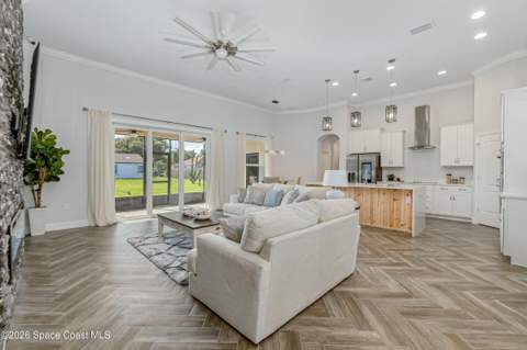 1141 Hanson Avenue, Palm Bay FL - photo 8 of 33