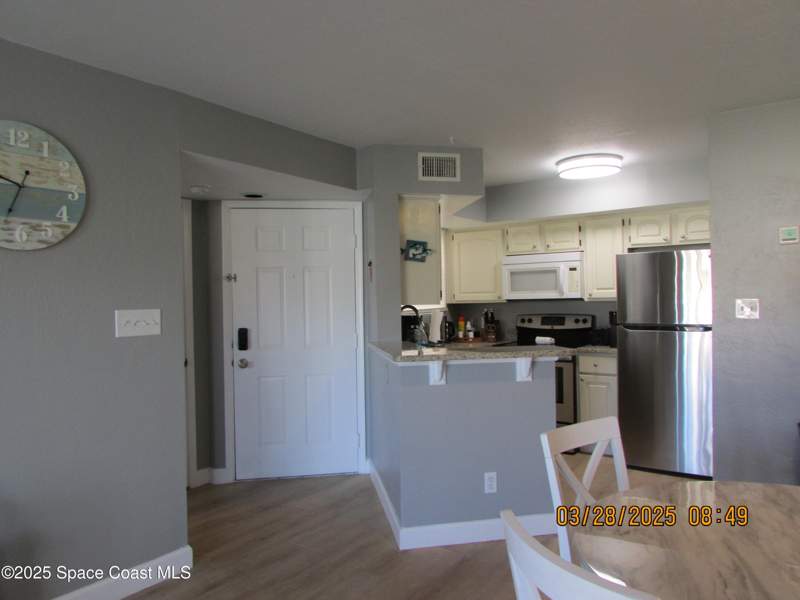 2 bedroom Condominium at 1850 Charlesmont Drive #7118, Beach Club Condominium, Melbourne — photo 3