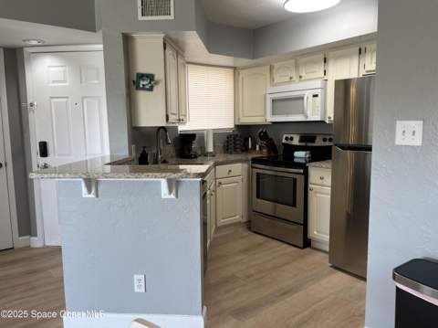 1850 Charlesmont Drive #7118, Melbourne FL - photo 21 of 44