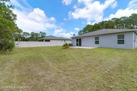 730 Scott Avenue, Palm Bay FL - photo 8 of 35