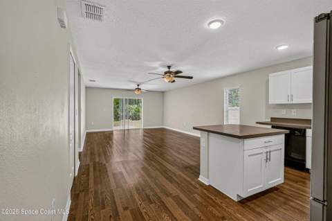 730 Scott Avenue, Palm Bay FL - photo 12 of 35
