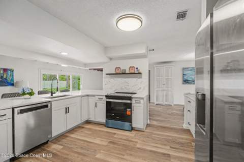 1322 Royal Birkdale Circle, Rockledge FL - photo 15 of 46