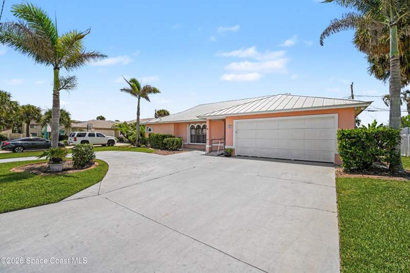 3 bedroom Single Family Residence at 209 Chalet Avenue, Indialantic Heights 2 A, Indialantic — photo 5