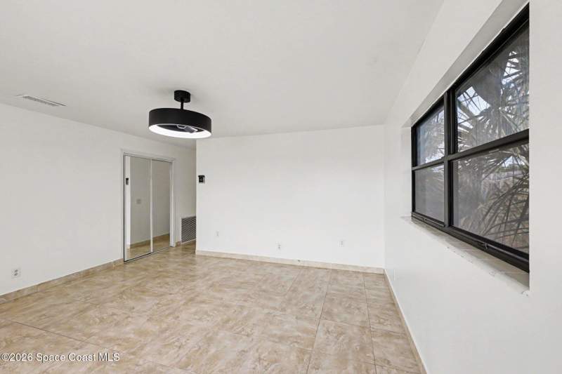4 bedroom Single Family Residence at 2292 Lakeview Drive, Lakeview Shores, Melbourne — photo 2