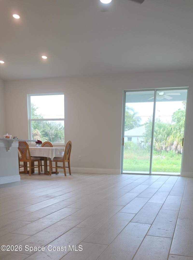4 bedroom Single Family Residence at 551 Borraclough Avenue, Port Malabar Unit 13, Palm Bay — photo 5