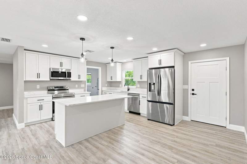3 bedroom Single Family Residence at 2712 Padden Court, Cocoa Rico Ranchettes, Cocoa — photo 3