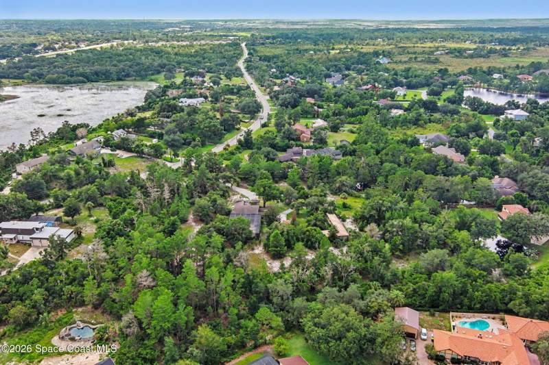 5 bedroom Single Family Residence at 1320 S Carpenter Road, Titusville, Titusville — photo 4